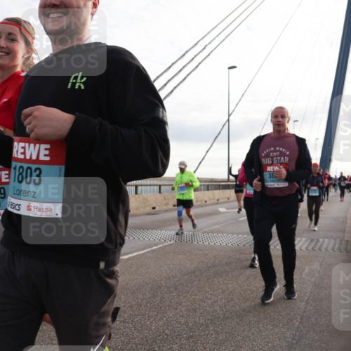 03.10.2024 - Köhlbrandbrückenlauf Matties Gatica Varas http://msf.ph/oto/7204443 03.10.2024 09:32:06 Position 2 3300, 08, 1803, 1739, 36 meine-sportfotos.de