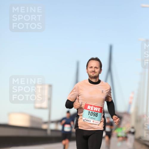 03.10.2024 - Köhlbrandbrückenlauf Fuchs,  Jonas http://msf.ph/oto/7204581 03.10.2024 09:40:58 Position 3 1098 meine-sportfotos.de