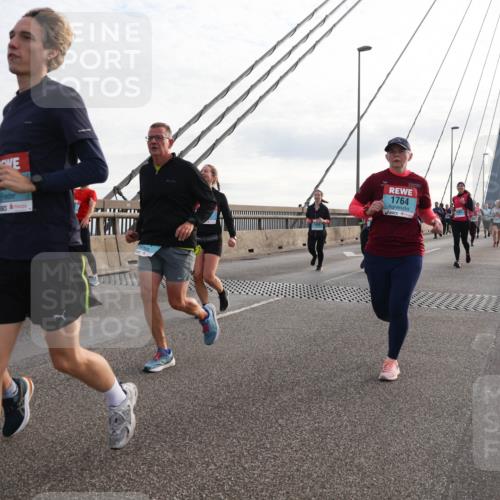 03.10.2024 - Köhlbrandbrückenlauf Matties Gatica Varas http://msf.ph/oto/7204587 03.10.2024 09:32:11 Position 2 50, 1764 meine-sportfotos.de