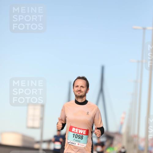 03.10.2024 - Köhlbrandbrückenlauf Fuchs,  Jonas http://msf.ph/oto/7204591 03.10.2024 09:40:58 Position 3 1098 meine-sportfotos.de