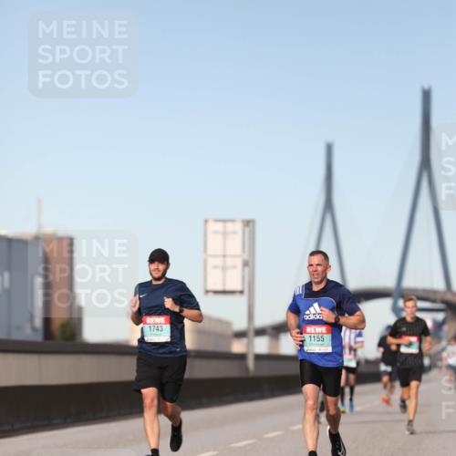 03.10.2024 - Köhlbrandbrückenlauf Fuchs,  Jonas http://msf.ph/oto/7204634 03.10.2024 09:41:02 Position 3 1743, 1155 meine-sportfotos.de
