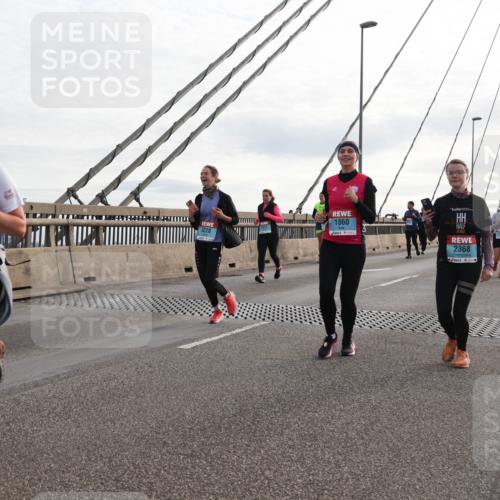 03.10.2024 - Köhlbrandbrückenlauf Matties Gatica Varas http://msf.ph/oto/7204681 03.10.2024 09:32:13 Position 2 3361, 1860, 3228, 2368 meine-sportfotos.de