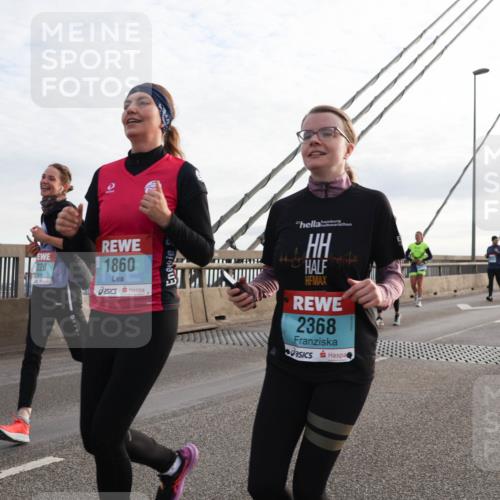 03.10.2024 - Köhlbrandbrückenlauf Matties Gatica Varas http://msf.ph/oto/7204727 03.10.2024 09:32:15 Position 2 228, 1860, 2368, 2751 meine-sportfotos.de