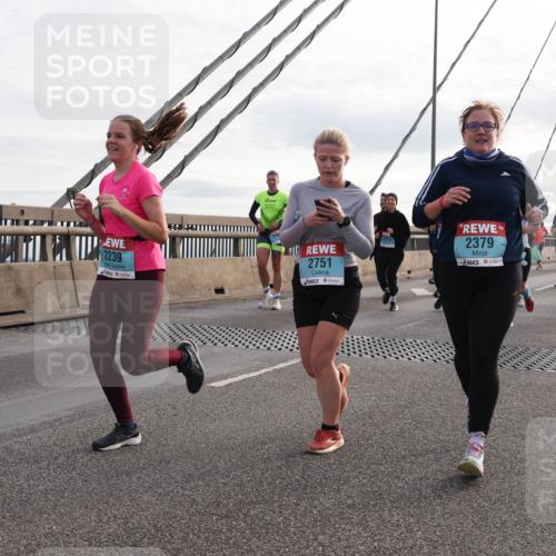 03.10.2024 - Köhlbrandbrückenlauf Matties Gatica Varas http://msf.ph/oto/7204825 03.10.2024 09:32:18 Position 2 2239, 2751, 2379, 2155 meine-sportfotos.de