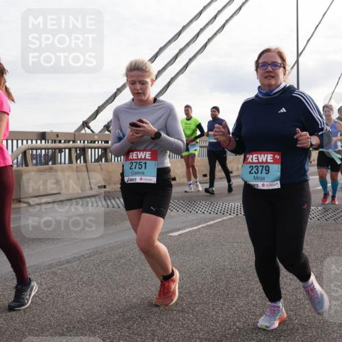 03.10.2024 - Köhlbrandbrückenlauf Matties Gatica Varas http://msf.ph/oto/7204840 03.10.2024 09:32:18 Position 2 2239, 2751, 2379, 2155 meine-sportfotos.de