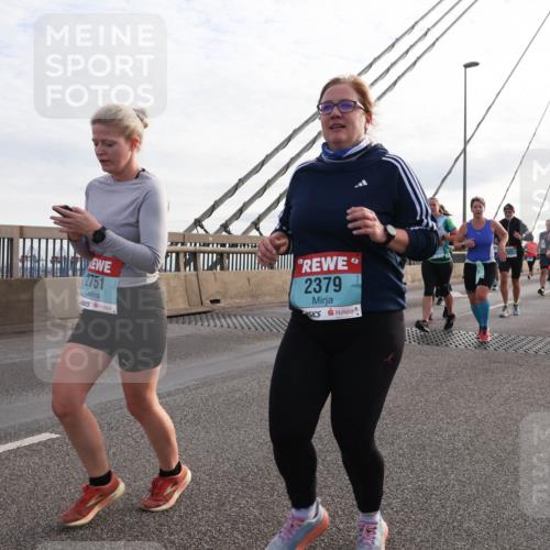 03.10.2024 - Köhlbrandbrückenlauf Matties Gatica Varas http://msf.ph/oto/7204848 03.10.2024 09:32:19 Position 2 2751, 2379, 2155 meine-sportfotos.de