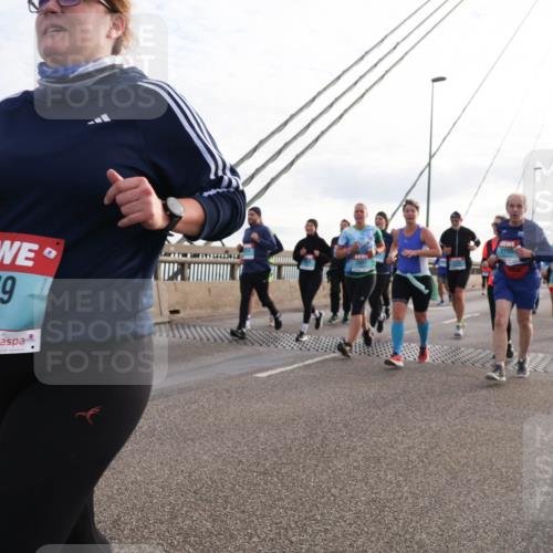 03.10.2024 - Köhlbrandbrückenlauf Matties Gatica Varas http://msf.ph/oto/7204858 03.10.2024 09:32:19 Position 2 2379, 2155 meine-sportfotos.de