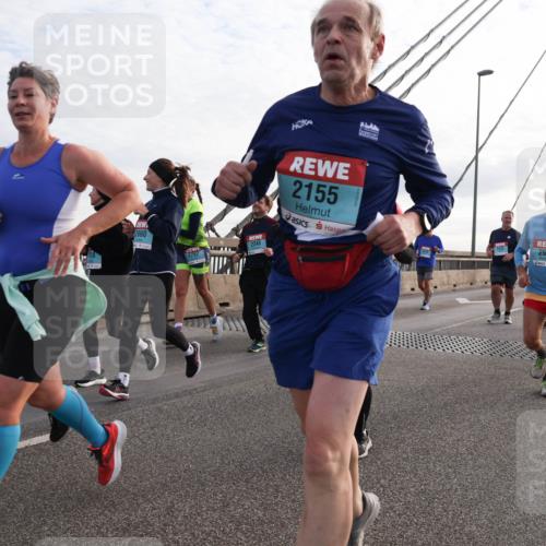 03.10.2024 - Köhlbrandbrückenlauf Matties Gatica Varas http://msf.ph/oto/7204899 03.10.2024 09:32:21 Position 2 2801, 2660, 2248, 2155, 1845, 2635 meine-sportfotos.de