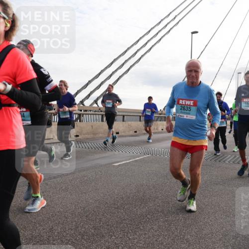 03.10.2024 - Köhlbrandbrückenlauf Matties Gatica Varas http://msf.ph/oto/7204923 03.10.2024 09:32:22 Position 2 504, 2886, 14, 3341, 2635, 1540, 1845, 64 meine-sportfotos.de