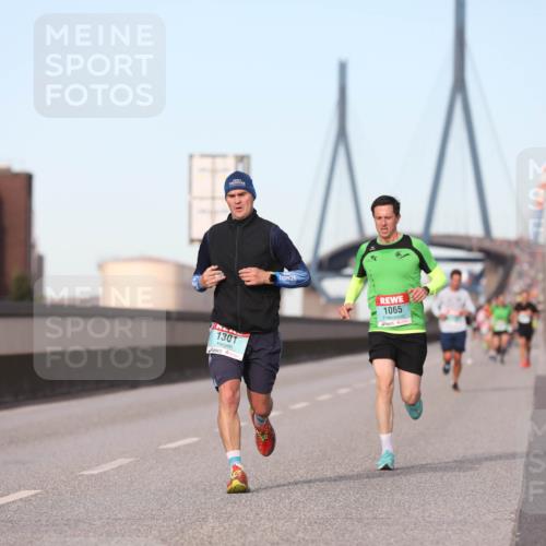03.10.2024 - Köhlbrandbrückenlauf Fuchs,  Jonas http://msf.ph/oto/7205056 03.10.2024 09:41:17 Position 3 1301, 1065 meine-sportfotos.de