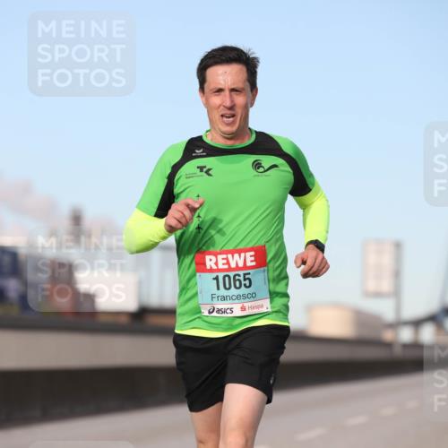 03.10.2024 - Köhlbrandbrückenlauf Fuchs,  Jonas http://msf.ph/oto/7205168 03.10.2024 09:41:22 Position 3 1065 meine-sportfotos.de