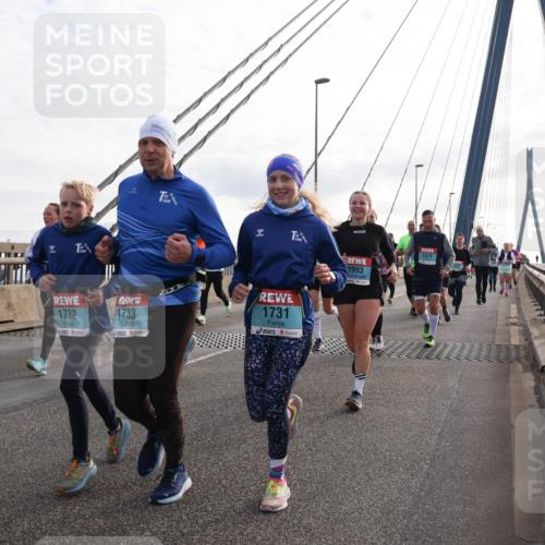 03.10.2024 - Köhlbrandbrückenlauf Matties Gatica Varas http://msf.ph/oto/7205270 03.10.2024 09:32:30 Position 2 31, 1732, 1733, 1731, 2529, 1993 meine-sportfotos.de