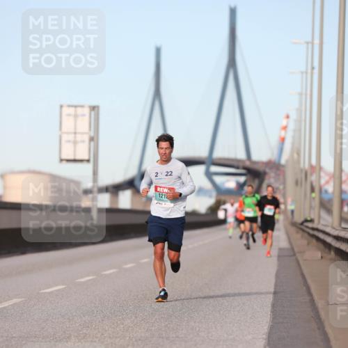 03.10.2024 - Köhlbrandbrückenlauf Fuchs,  Jonas http://msf.ph/oto/7205312 03.10.2024 09:41:25 Position 3 2, 22, 121 meine-sportfotos.de