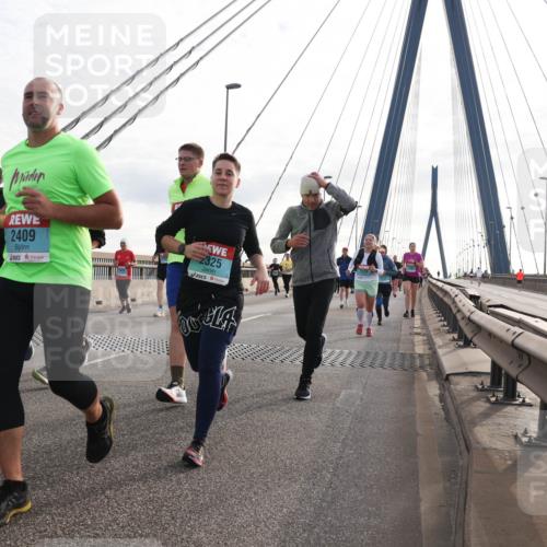 03.10.2024 - Köhlbrandbrückenlauf Matties Gatica Varas http://msf.ph/oto/7205351 03.10.2024 09:32:34 Position 2 2409, 2325 meine-sportfotos.de