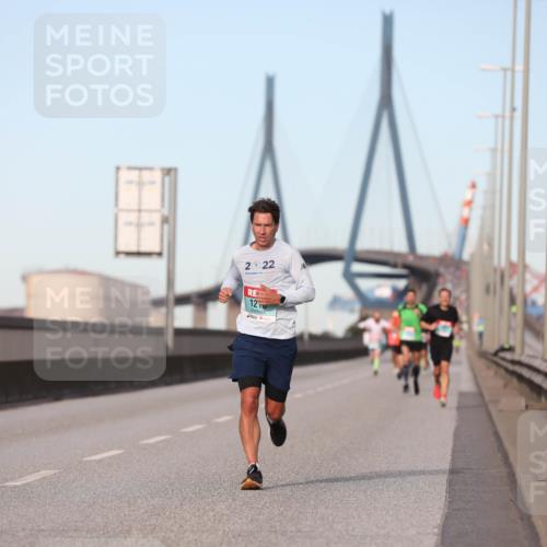 03.10.2024 - Köhlbrandbrückenlauf Fuchs,  Jonas http://msf.ph/oto/7205362 03.10.2024 09:41:25 Position 3 2022, 12 meine-sportfotos.de