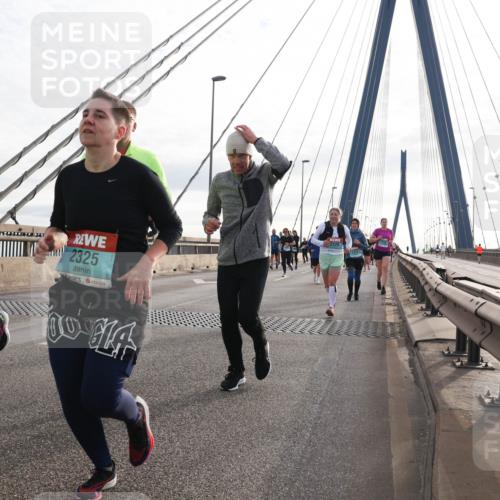 03.10.2024 - Köhlbrandbrückenlauf Matties Gatica Varas http://msf.ph/oto/7205395 03.10.2024 09:32:34 Position 2 1635, 2325 meine-sportfotos.de