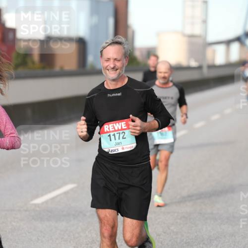 03.10.2024 - Köhlbrandbrückenlauf Fuchs,  Jonas http://msf.ph/oto/7205412 03.10.2024 09:42:21 Position 3 1131, 1172 meine-sportfotos.de