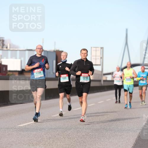 03.10.2024 - Köhlbrandbrückenlauf Fuchs,  Jonas http://msf.ph/oto/7205456 03.10.2024 09:42:34 Position 3 1188, 1068, 1310 meine-sportfotos.de