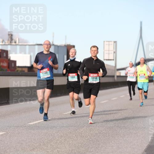 03.10.2024 - Köhlbrandbrückenlauf Fuchs,  Jonas http://msf.ph/oto/7205471 03.10.2024 09:42:34 Position 3 1188, 1068, 1310, 2659 meine-sportfotos.de