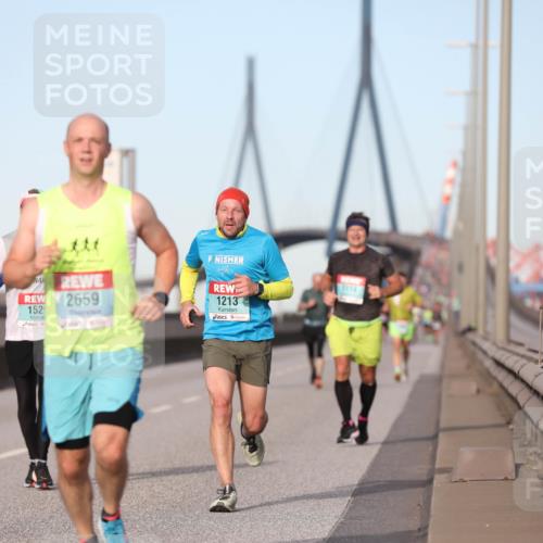 03.10.2024 - Köhlbrandbrückenlauf Fuchs,  Jonas http://msf.ph/oto/7205600 03.10.2024 09:42:38 Position 3 2659, 152, 1213, 1114 meine-sportfotos.de