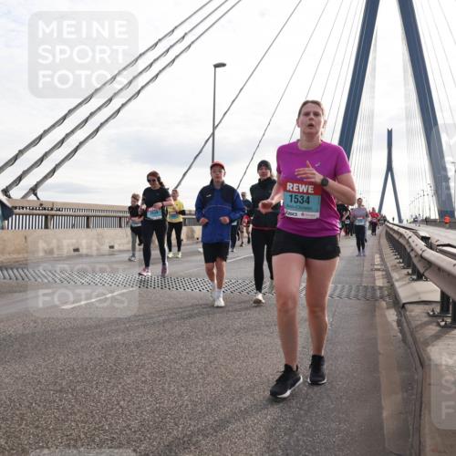 03.10.2024 - Köhlbrandbrückenlauf Matties Gatica Varas http://msf.ph/oto/7205624 03.10.2024 09:32:39 Position 2 1534 meine-sportfotos.de