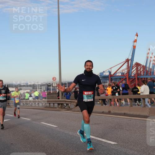 03.10.2024 - Köhlbrandbrückenlauf Matties Gatica Varas http://msf.ph/oto/7205703 03.10.2024 09:32:55 Position 2 1219, 1334 meine-sportfotos.de