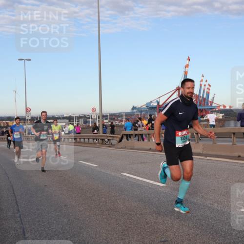 03.10.2024 - Köhlbrandbrückenlauf Matties Gatica Varas http://msf.ph/oto/7205723 03.10.2024 09:32:55 Position 2 1334 meine-sportfotos.de