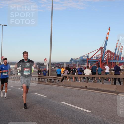 03.10.2024 - Köhlbrandbrückenlauf Matties Gatica Varas http://msf.ph/oto/7205750 03.10.2024 09:32:56 Position 2 1219 meine-sportfotos.de