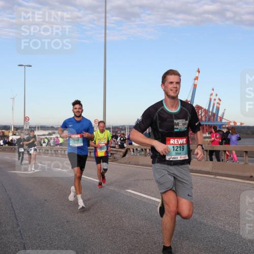 03.10.2024 - Köhlbrandbrückenlauf Matties Gatica Varas http://msf.ph/oto/7205815 03.10.2024 09:32:58 Position 2 1082, 13, 1219 meine-sportfotos.de