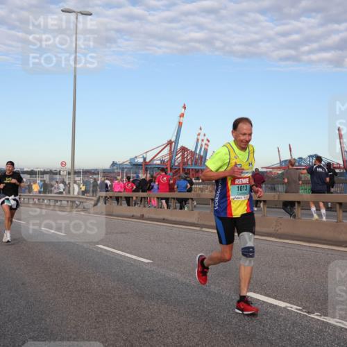 03.10.2024 - Köhlbrandbrückenlauf Matties Gatica Varas http://msf.ph/oto/7205881 03.10.2024 09:33:00 Position 2 1013 meine-sportfotos.de