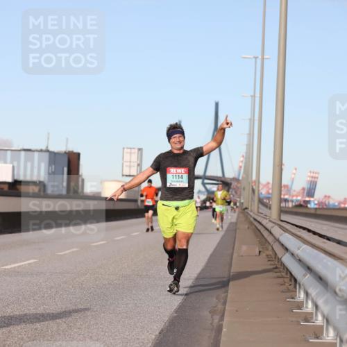 03.10.2024 - Köhlbrandbrückenlauf Fuchs,  Jonas http://msf.ph/oto/7205955 03.10.2024 09:42:43 Position 3 1114 meine-sportfotos.de