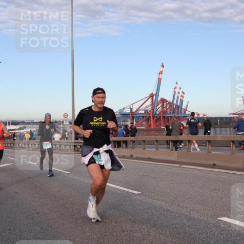 03.10.2024 - Köhlbrandbrückenlauf Matties Gatica Varas http://msf.ph/oto/7205958 03.10.2024 09:33:02 Position 2 1004, 1070, 13 meine-sportfotos.de