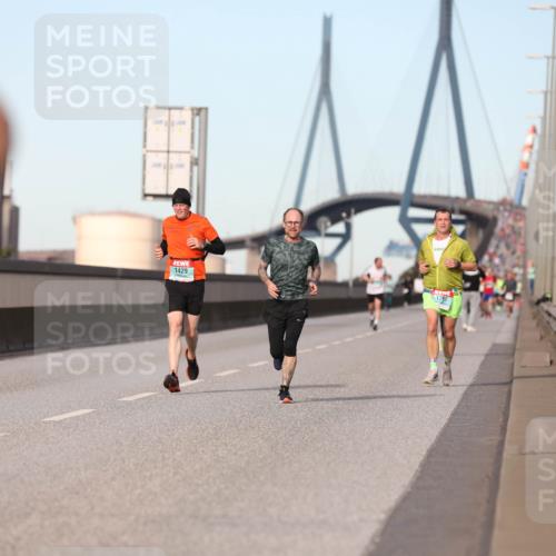 03.10.2024 - Köhlbrandbrückenlauf Fuchs,  Jonas http://msf.ph/oto/7206105 03.10.2024 09:42:45 Position 3 1429, 1391 meine-sportfotos.de