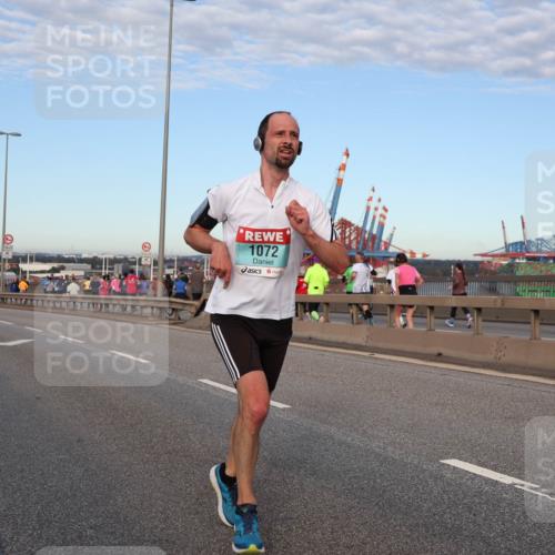 03.10.2024 - Köhlbrandbrückenlauf Matties Gatica Varas http://msf.ph/oto/7206134 03.10.2024 09:33:06 Position 2 1072 meine-sportfotos.de