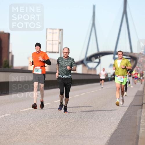 03.10.2024 - Köhlbrandbrückenlauf Fuchs,  Jonas http://msf.ph/oto/7206215 03.10.2024 09:42:47 Position 3 1429, 1391 meine-sportfotos.de