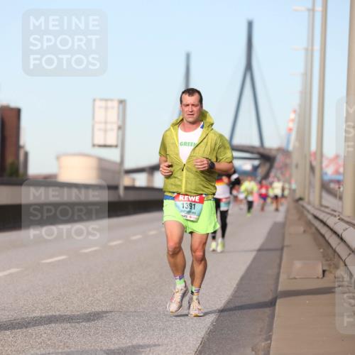 03.10.2024 - Köhlbrandbrückenlauf Fuchs,  Jonas http://msf.ph/oto/7206254 03.10.2024 09:42:52 Position 3 1391 meine-sportfotos.de