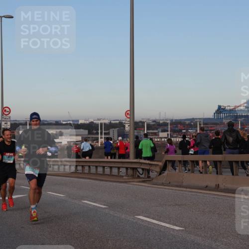 03.10.2024 - Köhlbrandbrückenlauf Matties Gatica Varas http://msf.ph/oto/7206345 03.10.2024 09:33:21 Position 2 1500, 500, 1017, 1301 meine-sportfotos.de