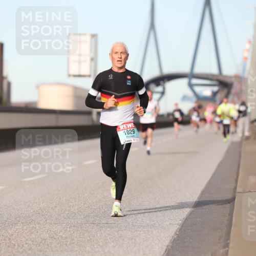 03.10.2024 - Köhlbrandbrückenlauf Fuchs,  Jonas http://msf.ph/oto/7206421 03.10.2024 09:42:57 Position 3 1029 meine-sportfotos.de