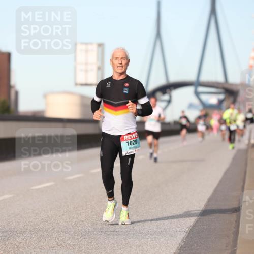 03.10.2024 - Köhlbrandbrückenlauf Fuchs,  Jonas http://msf.ph/oto/7206438 03.10.2024 09:42:57 Position 3 1029 meine-sportfotos.de