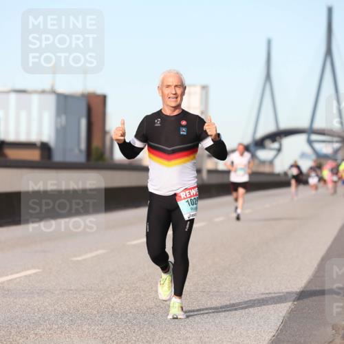 03.10.2024 - Köhlbrandbrückenlauf Fuchs,  Jonas http://msf.ph/oto/7206463 03.10.2024 09:42:59 Position 3 102 meine-sportfotos.de