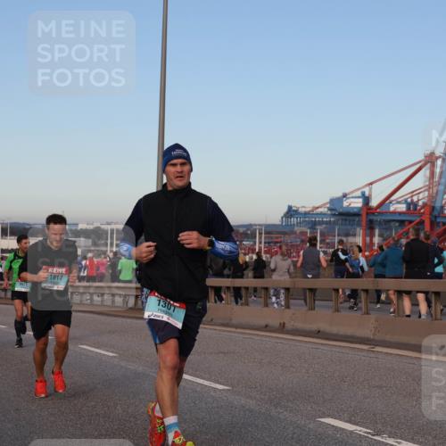 03.10.2024 - Köhlbrandbrückenlauf Matties Gatica Varas http://msf.ph/oto/7206499 03.10.2024 09:33:23 Position 2 500, 1065, 1021, 1017, 1301 meine-sportfotos.de