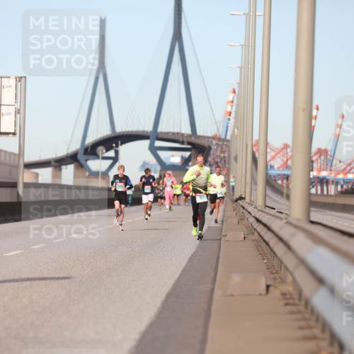 03.10.2024 - Köhlbrandbrückenlauf Fuchs,  Jonas http://msf.ph/oto/7206656 03.10.2024 09:43:04 Position 3 1380, 1472 meine-sportfotos.de