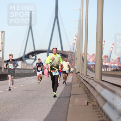 03.10.2024 - Köhlbrandbrückenlauf Fuchs,  Jonas http://msf.ph/oto/7206765 03.10.2024 09:43:10 Position 3 2076, 1472 meine-sportfotos.de