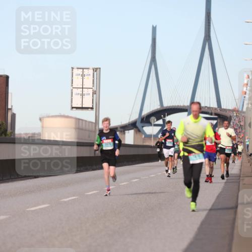 03.10.2024 - Köhlbrandbrückenlauf Fuchs,  Jonas http://msf.ph/oto/7206793 03.10.2024 09:43:11 Position 3 2076 meine-sportfotos.de