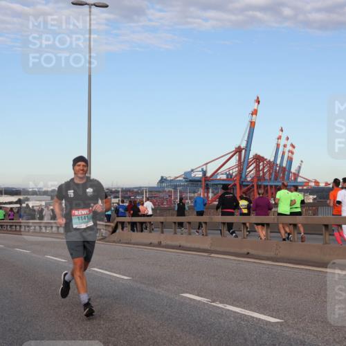 03.10.2024 - Köhlbrandbrückenlauf Matties Gatica Varas http://msf.ph/oto/7206978 03.10.2024 09:33:30 Position 2 500, 1, 1141 meine-sportfotos.de