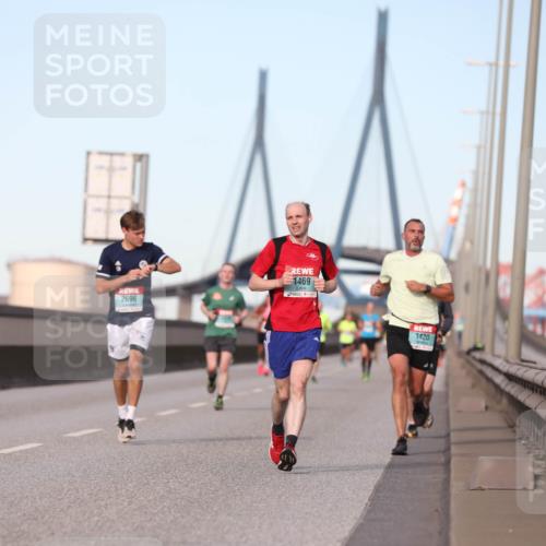 03.10.2024 - Köhlbrandbrückenlauf Fuchs,  Jonas http://msf.ph/oto/7207069 03.10.2024 09:43:20 Position 3 1469, 2696, 1420 meine-sportfotos.de