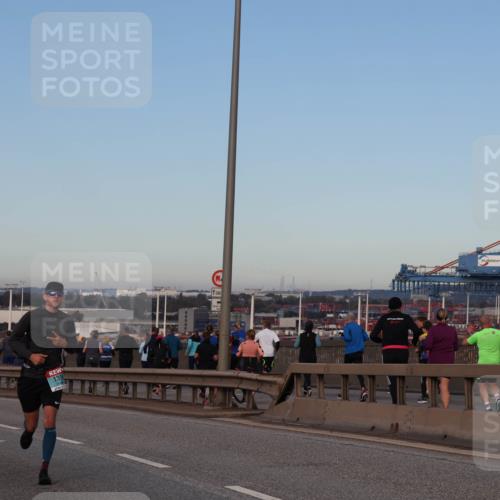 03.10.2024 - Köhlbrandbrückenlauf Matties Gatica Varas http://msf.ph/oto/7207080 03.10.2024 09:33:33 Position 2 1423, 1500, 1743, 131, 500, 1141 meine-sportfotos.de