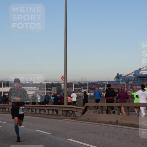 03.10.2024 - Köhlbrandbrückenlauf Matties Gatica Varas http://msf.ph/oto/7207105 03.10.2024 09:33:33 Position 2 1423, 1500, 1743, 1310, 1500 meine-sportfotos.de