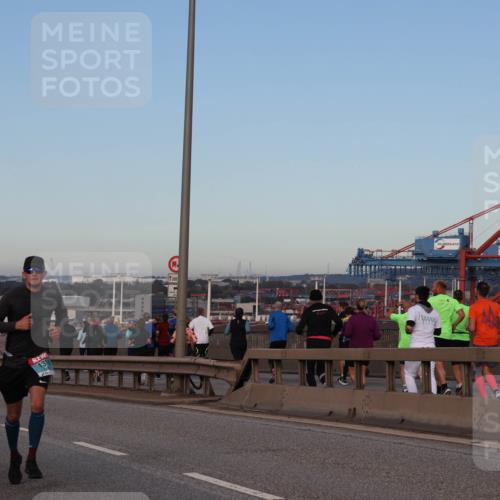 03.10.2024 - Köhlbrandbrückenlauf Matties Gatica Varas http://msf.ph/oto/7207122 03.10.2024 09:33:33 Position 2 1423, 131 meine-sportfotos.de