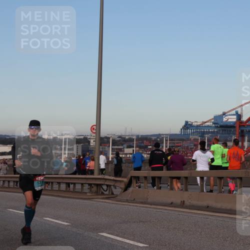 03.10.2024 - Köhlbrandbrückenlauf Matties Gatica Varas http://msf.ph/oto/7207136 03.10.2024 09:33:34 Position 2 1098, 1423, 1743, 1500 meine-sportfotos.de